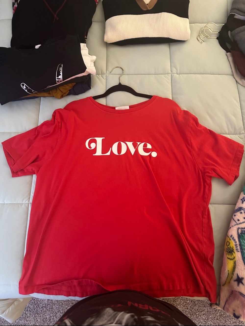 Universal Thread Red 'Love.' Short Sleeve Tee